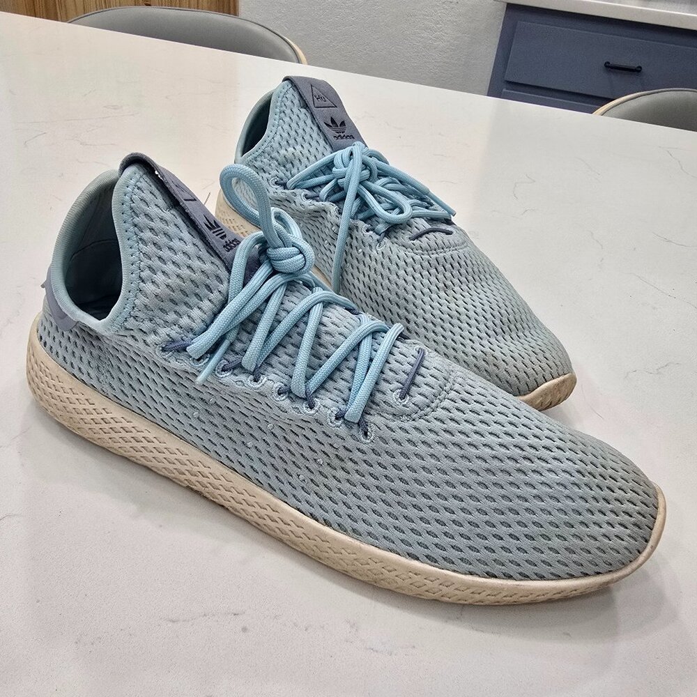 Adidas Pharrell Williams - Ice Blue colorway
